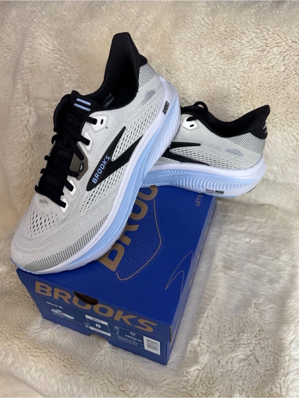 Brooks Men’s Size 8 - Ghost 18